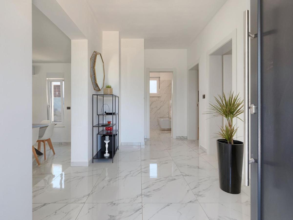 Villa Vine By Interhome Marcana Bagian luar foto