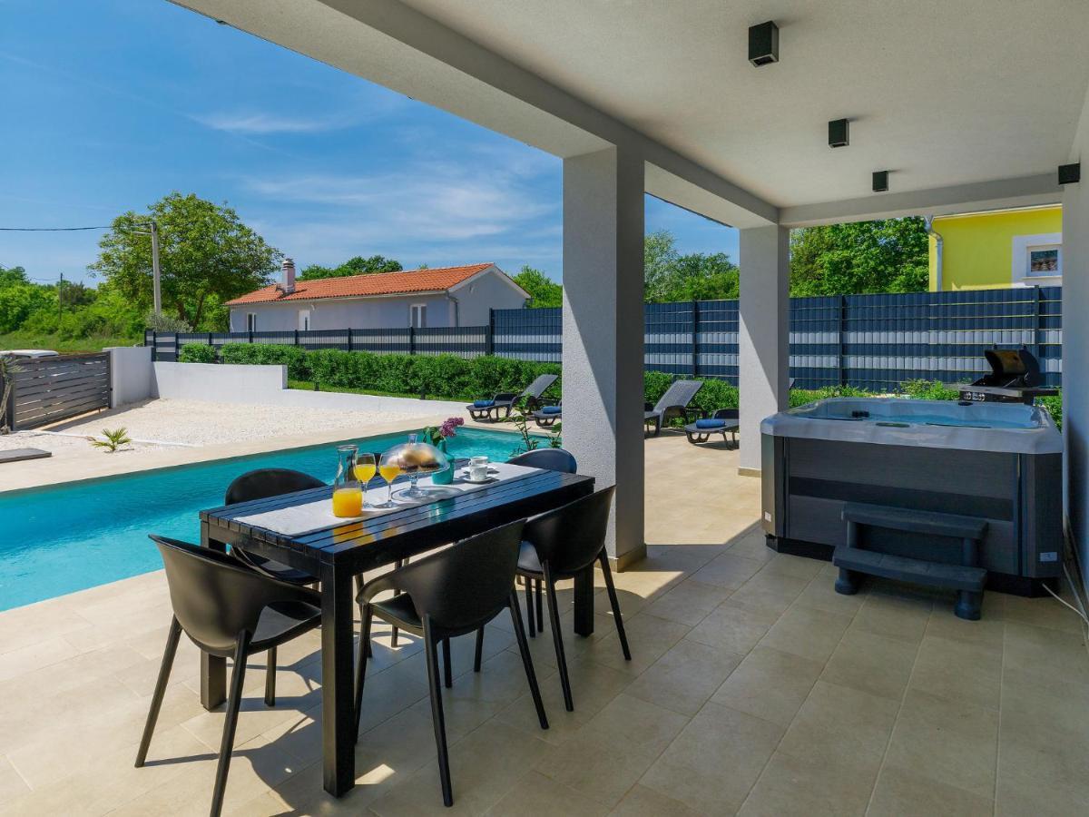 Villa Vine By Interhome Marcana Bagian luar foto